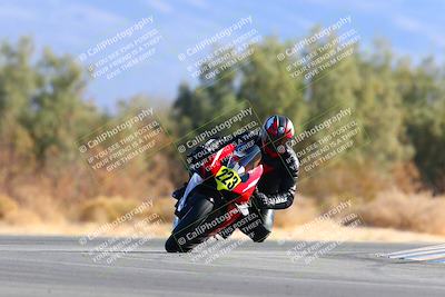 media/Jan-08-2022-SoCal Trackdays (Sat) [[1ec2777125]]/Turn 7 (1035am)/